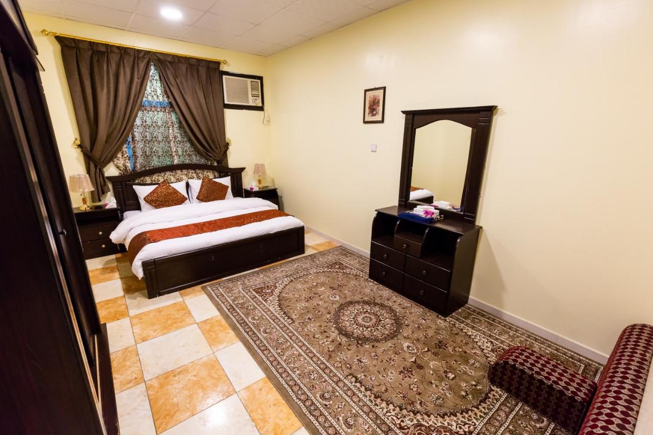Al Eairy Furnished Apartments - Al Bahah 3 Exterior photo